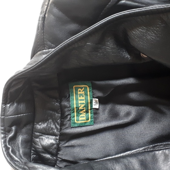 Vintage Danier Black Leather Jacket - Picture 5 of 7